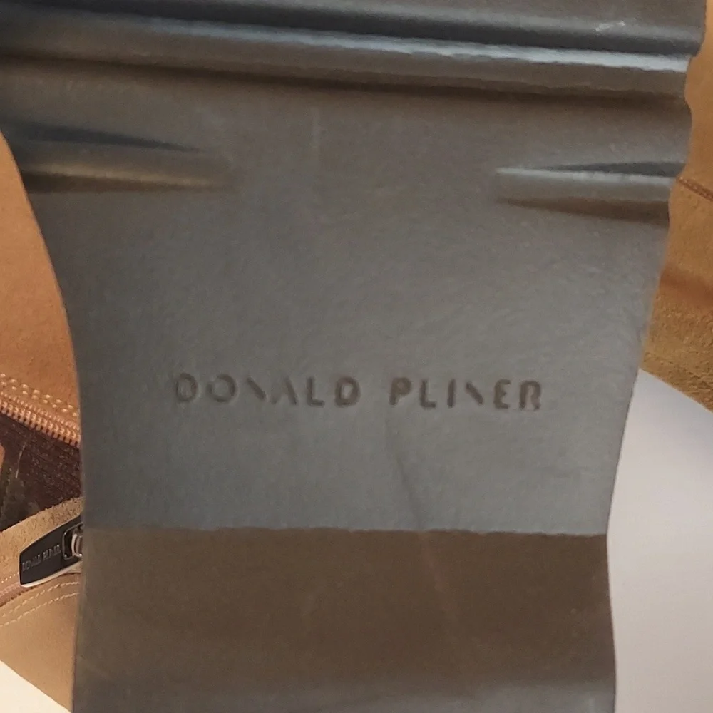 Donald Pliner Codie Caramel Suede Boots